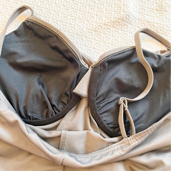 NWT Miraclesuit Love Knot Grey One Piece Swimsuit Size 12 - Picture 9 of 14